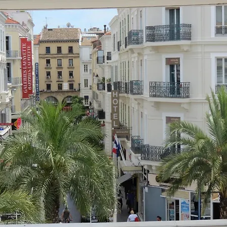 Otel Amiraute