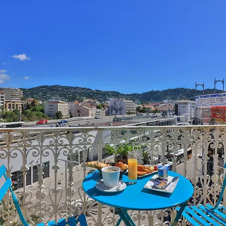 Amiraute Otel
