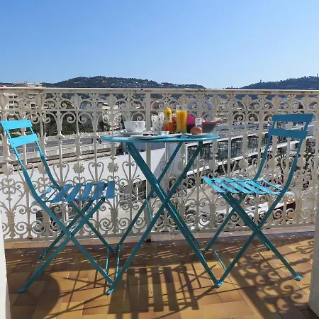Amiraute Otel