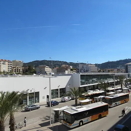 Otel Amiraute 3*